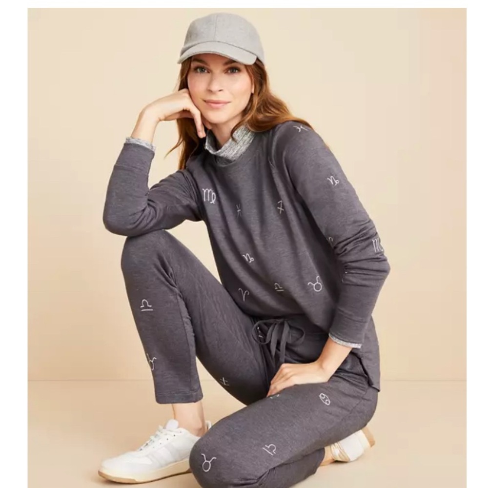 Gray Zodiac Lounge Set